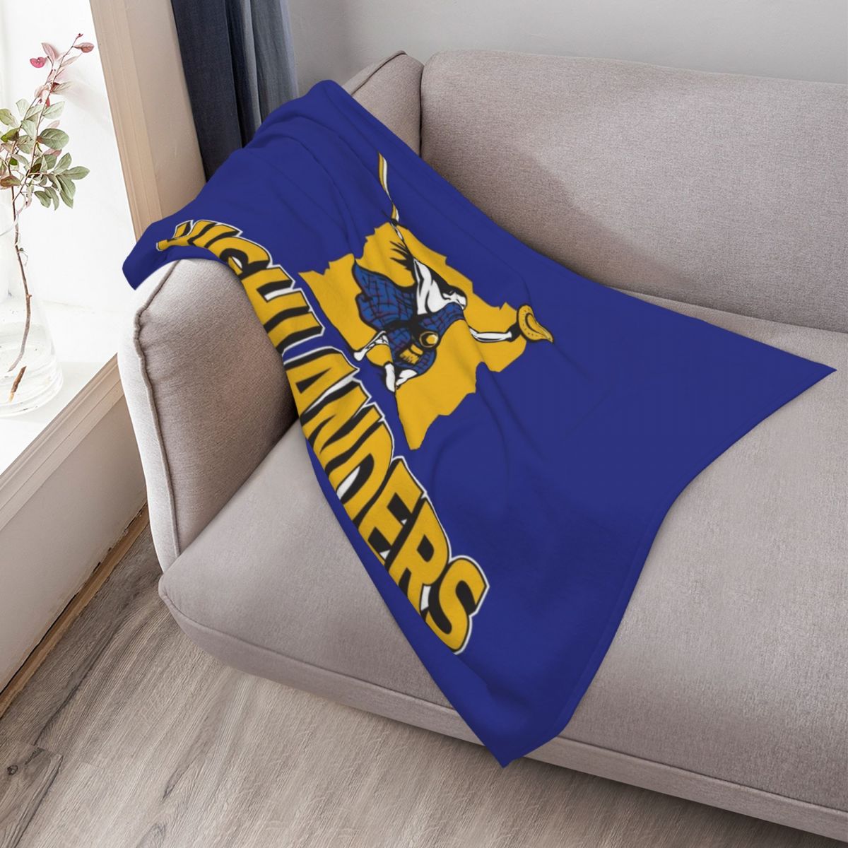 Coperta Multifunzionale Highla - Anime Cosplay Nz recensione e prezzo